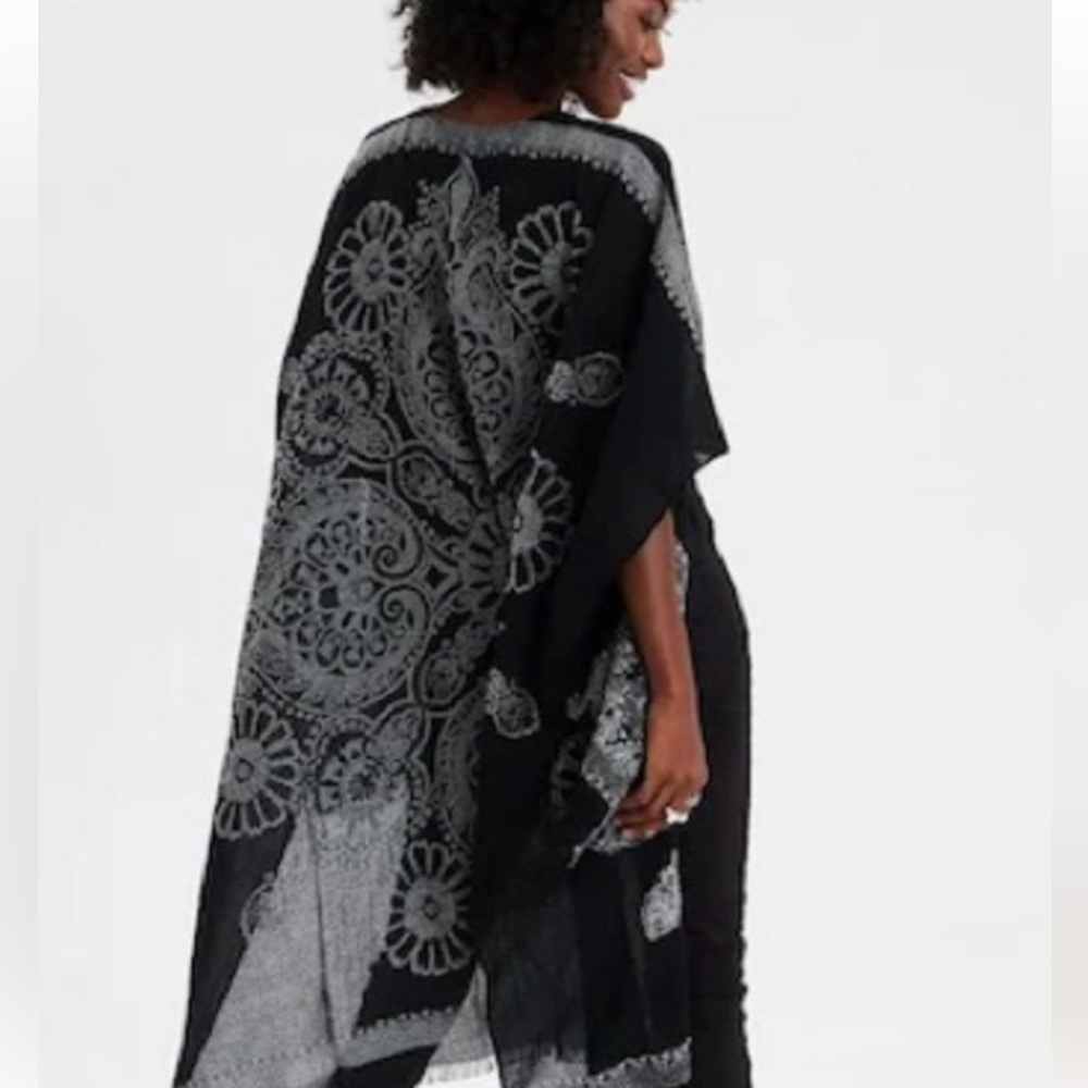 American Eagle Patterned Kimono